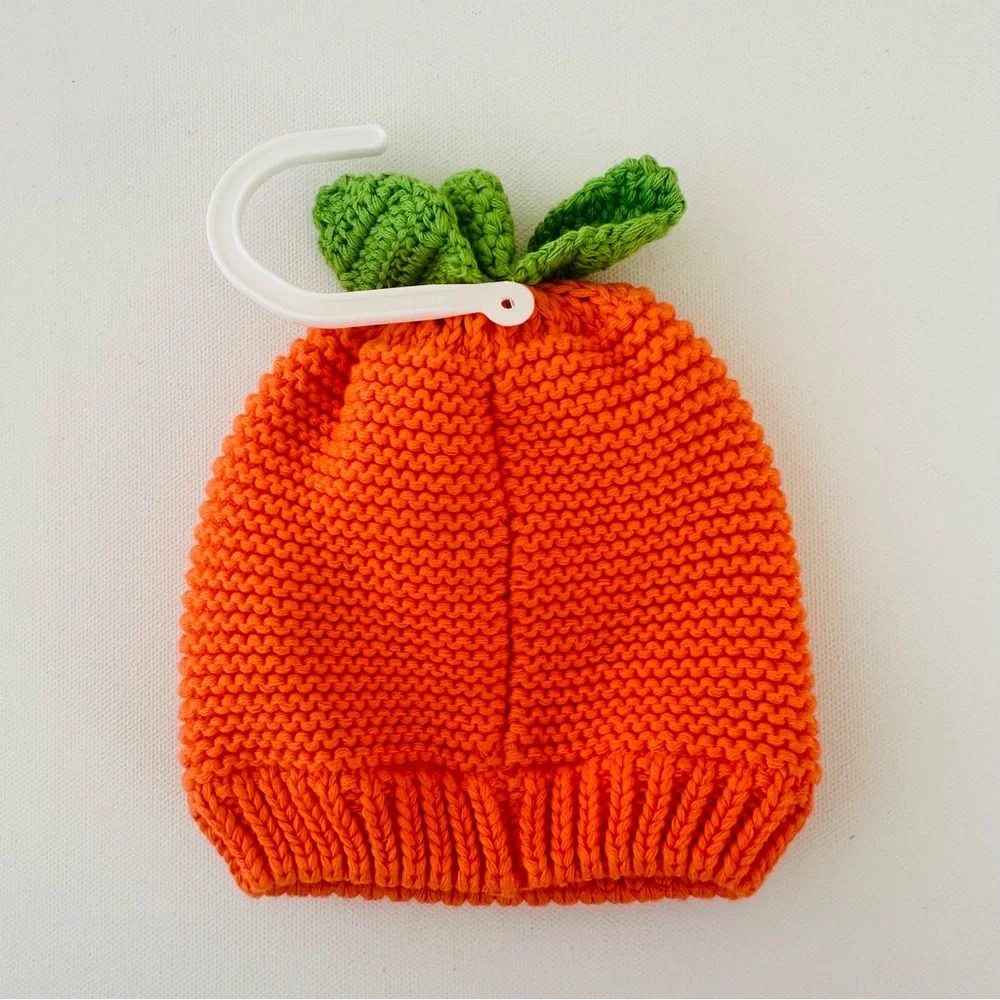 Carter’s 3-9 Months Baby Pumpkin Knit Hat NWT Orange